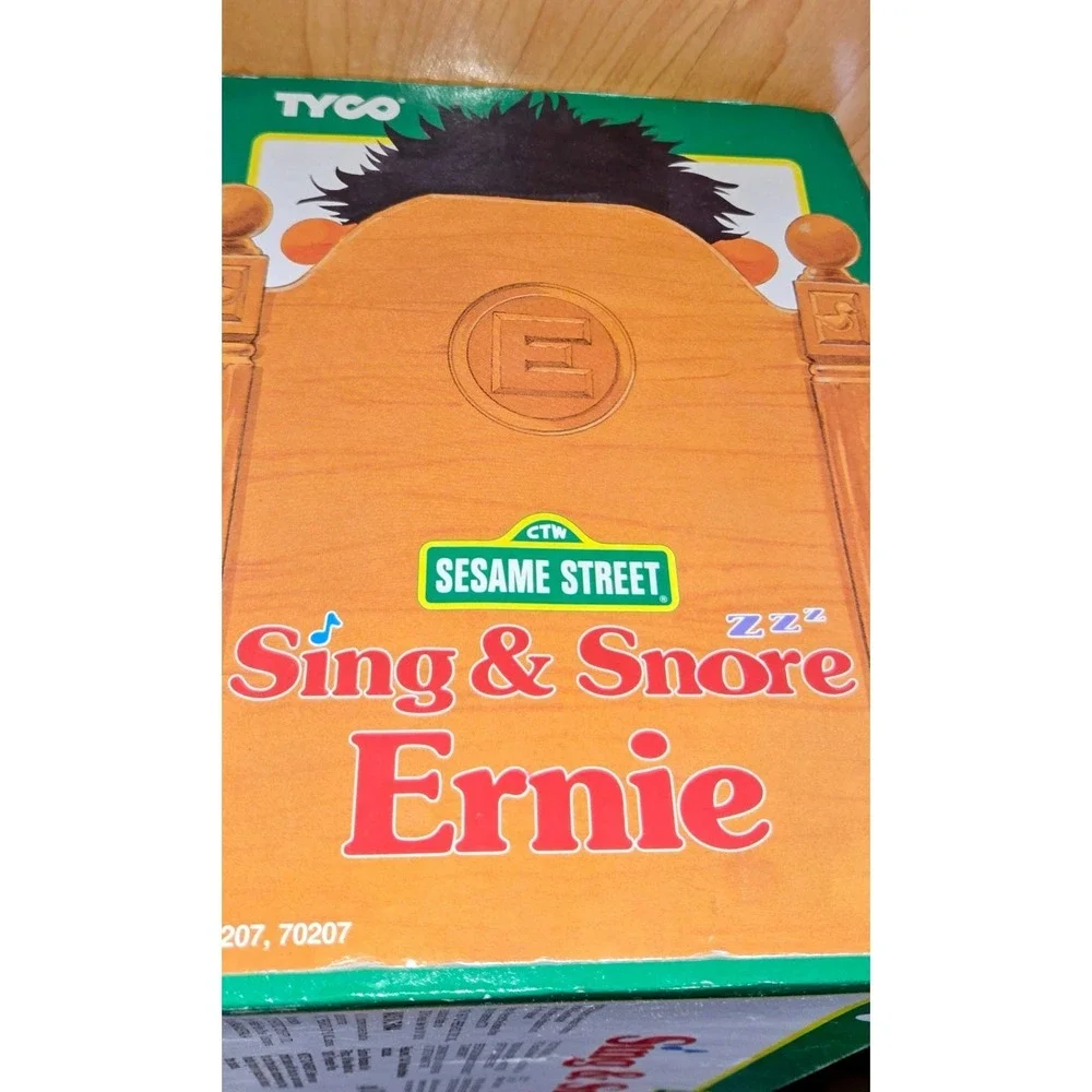 Vintage 1996 Tyco Sesame Street Sleep and‎ Snore Ernie Talking Singing Doll NEW
